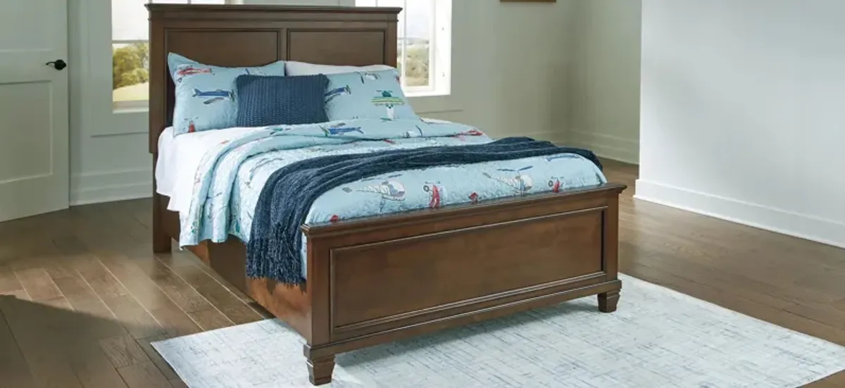 Danabrin Panel Bed