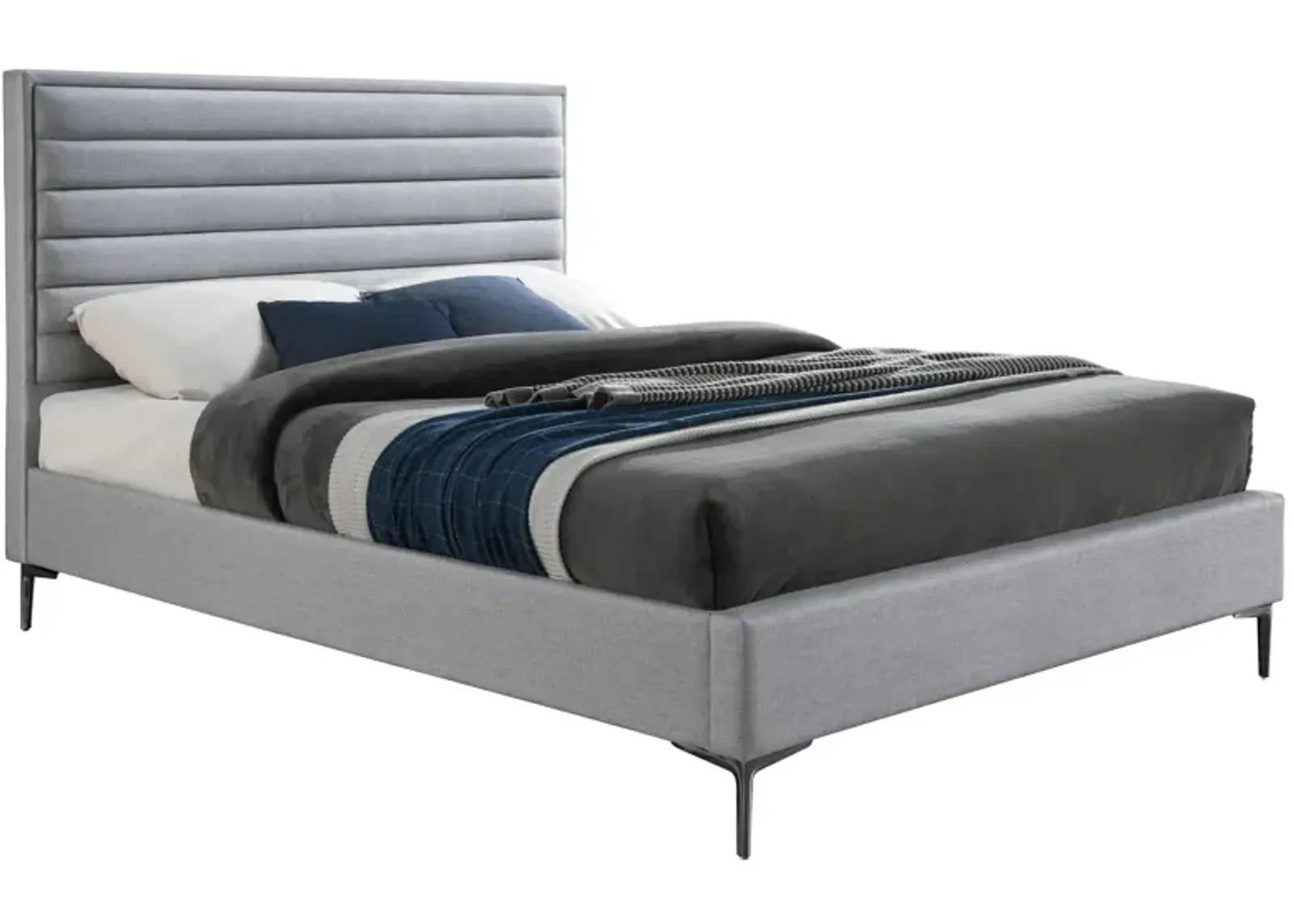 Hunter Bed in Gray by Meridian Furniture