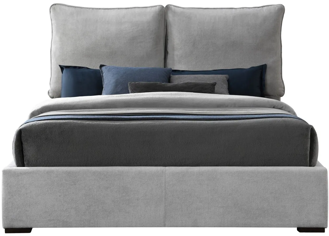 Misha Full Bed in Gray by Meridian Furniture