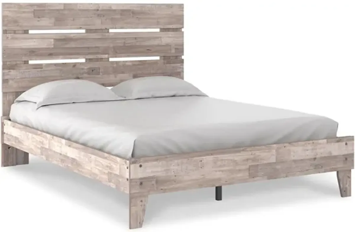 Neilsville Panel Bed