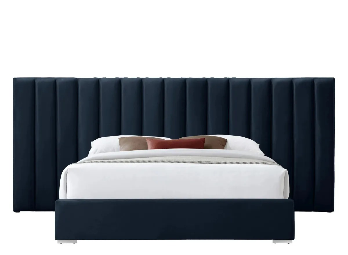 Pablo Queen Bed in Gray by Meridian Furniture