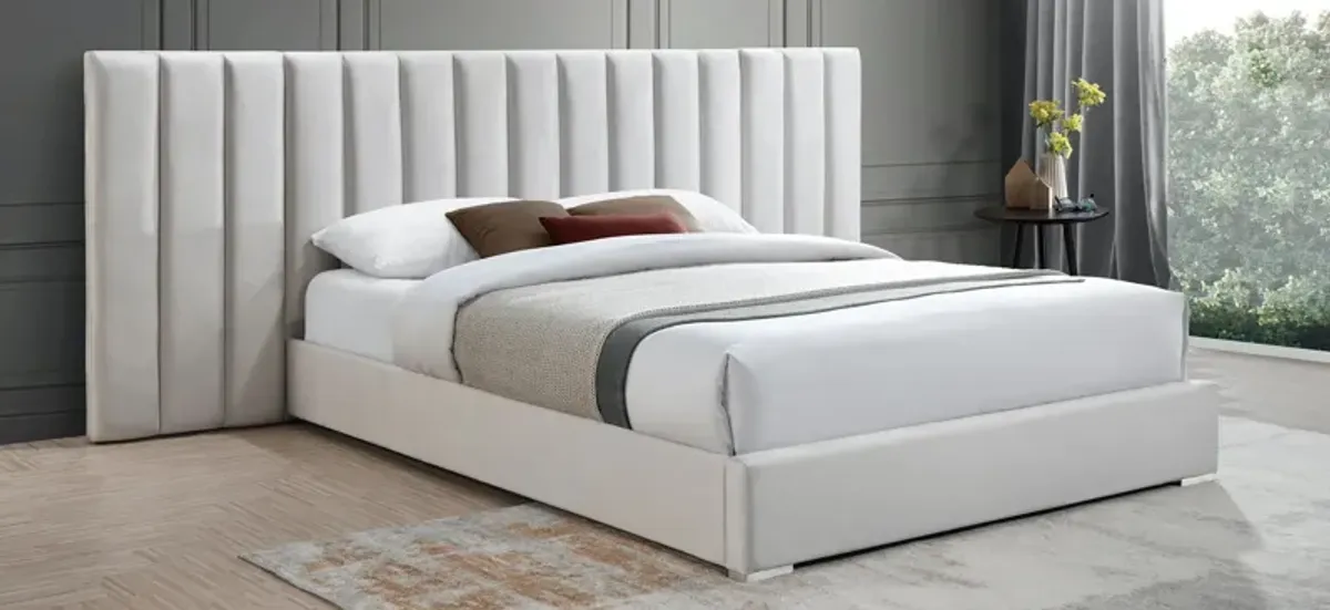 Pablo Queen Bed