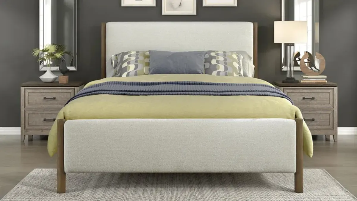 Casslopeia Platform Bed