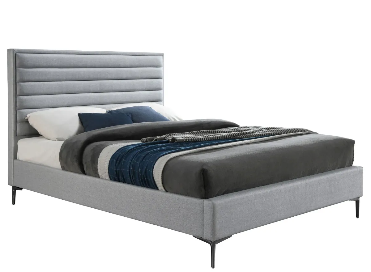 Hunter Bed in Gray by Meridian Furniture