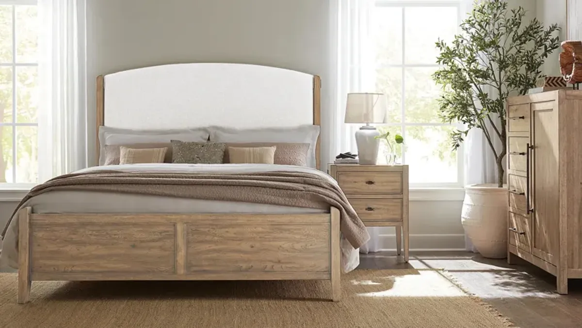 Vineyard Row Upholstered Bed