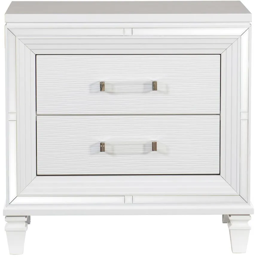 Selena 4Pc. Platform Bedroom Set w/Storage