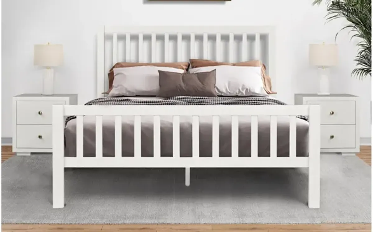 Hampton Platform Bed in White by CAMDEN ISLE