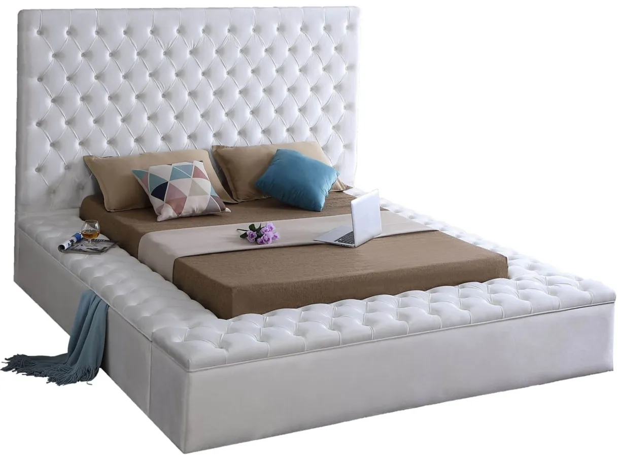 Bliss Bed in White by Meridian Furniture