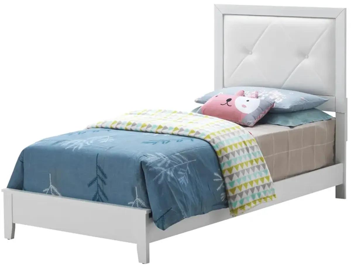 Primo Panel Bed in White by Glory Furniture