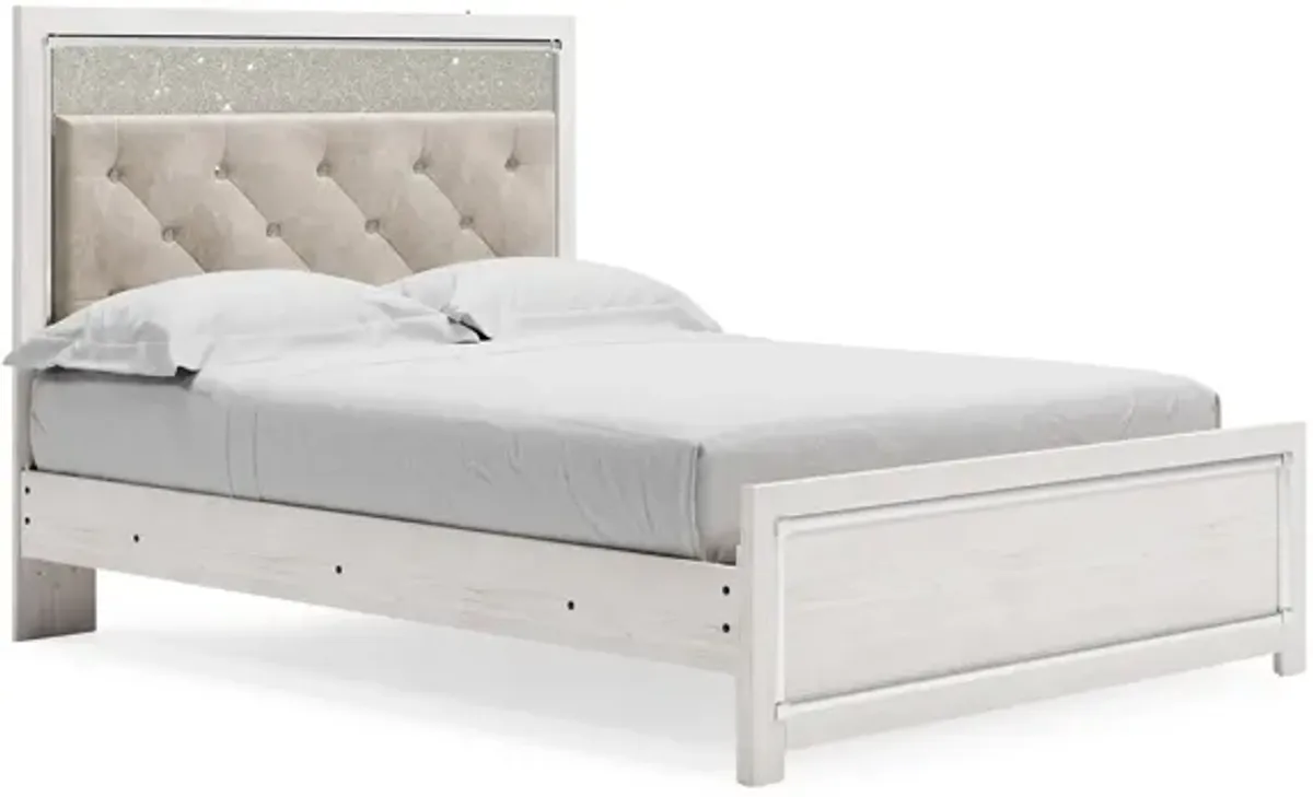 Altyra Queen Panel Bed