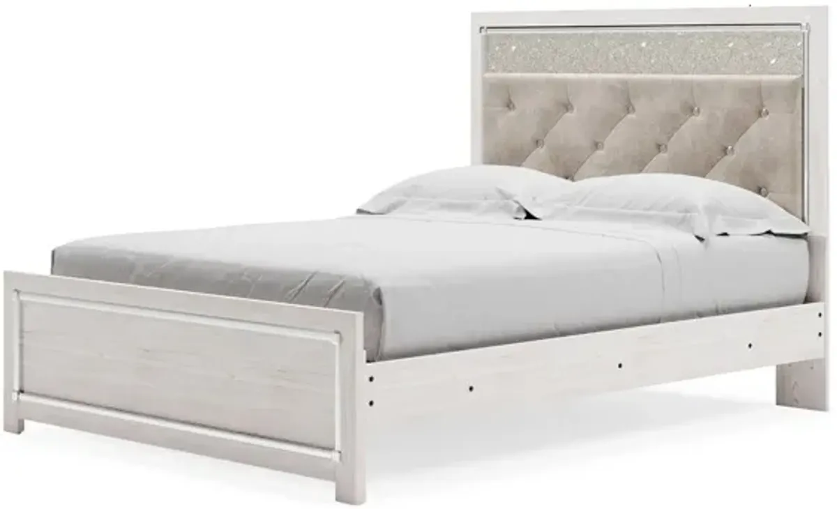 Altyra Queen Panel Bed