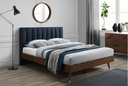 Vance Queen Bed in Gray by Meridian Furniture