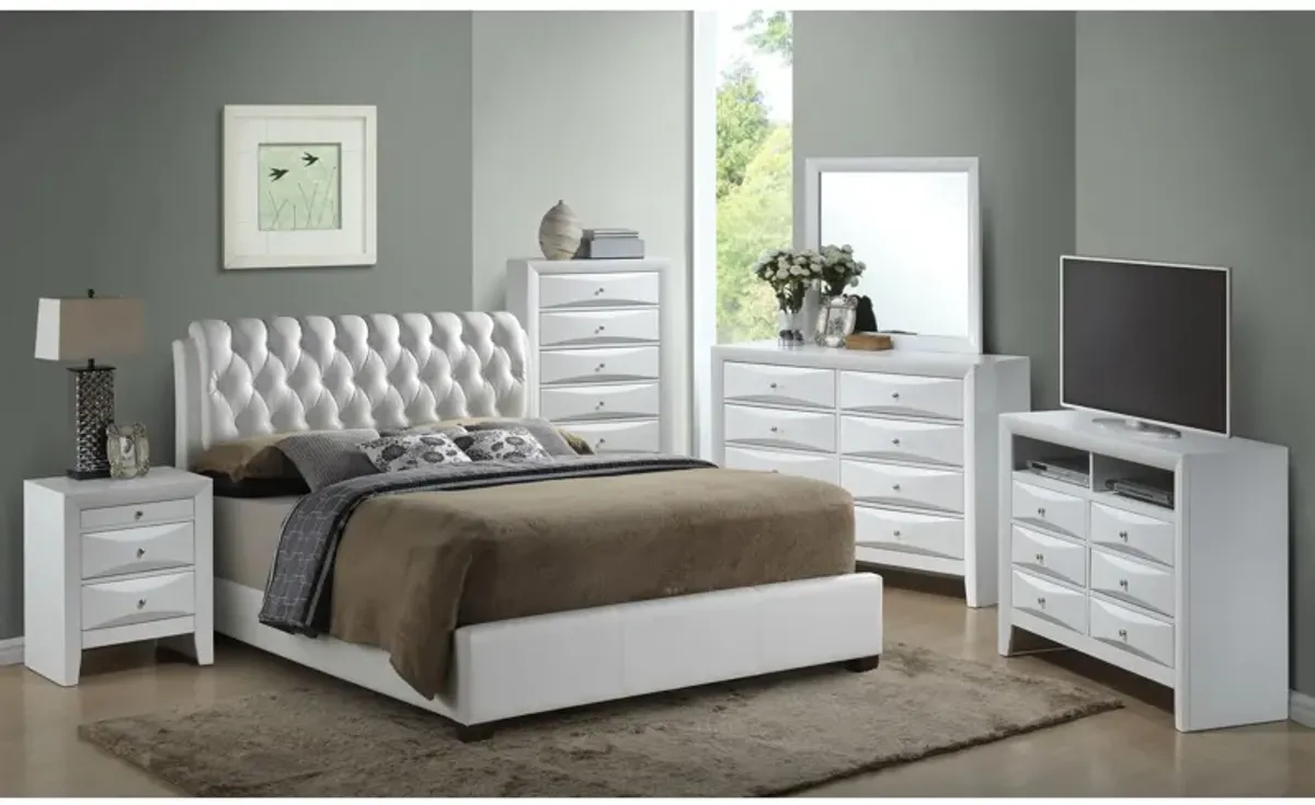 Marilla 4-piece Upholstered Bedroom Set in White by Glory Furniture