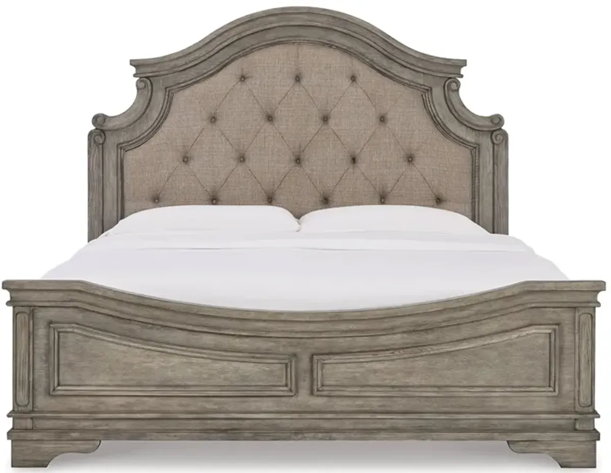 Lodenbay Panel Bed