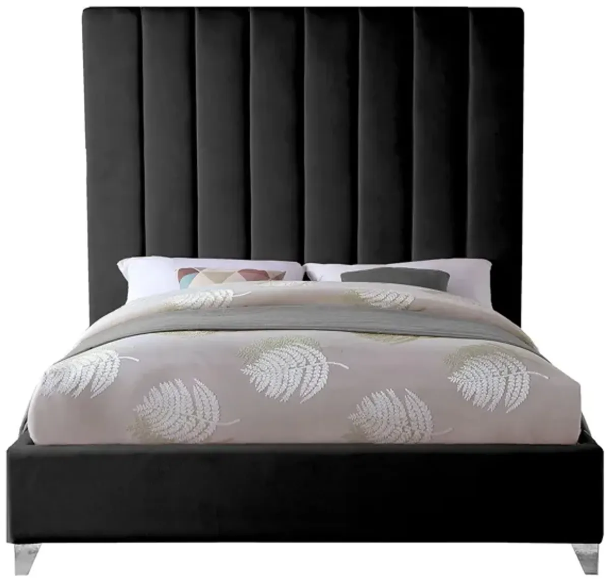 Via Queen Bed in Gray by Meridian Furniture