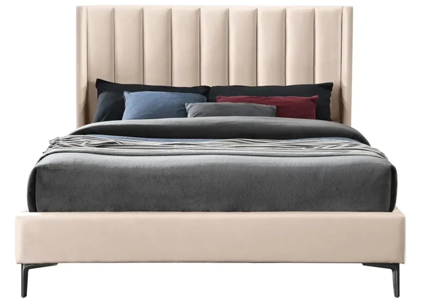 Nadia Queen Bed in Gray by Meridian Furniture