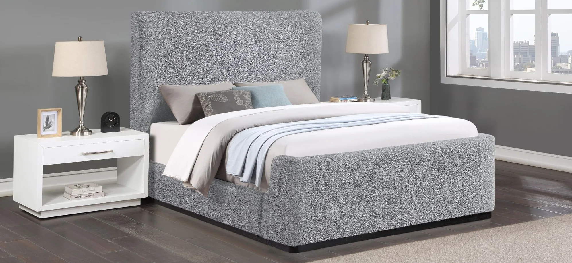 Oliver Queen Bed in Gray by Meridian Furniture