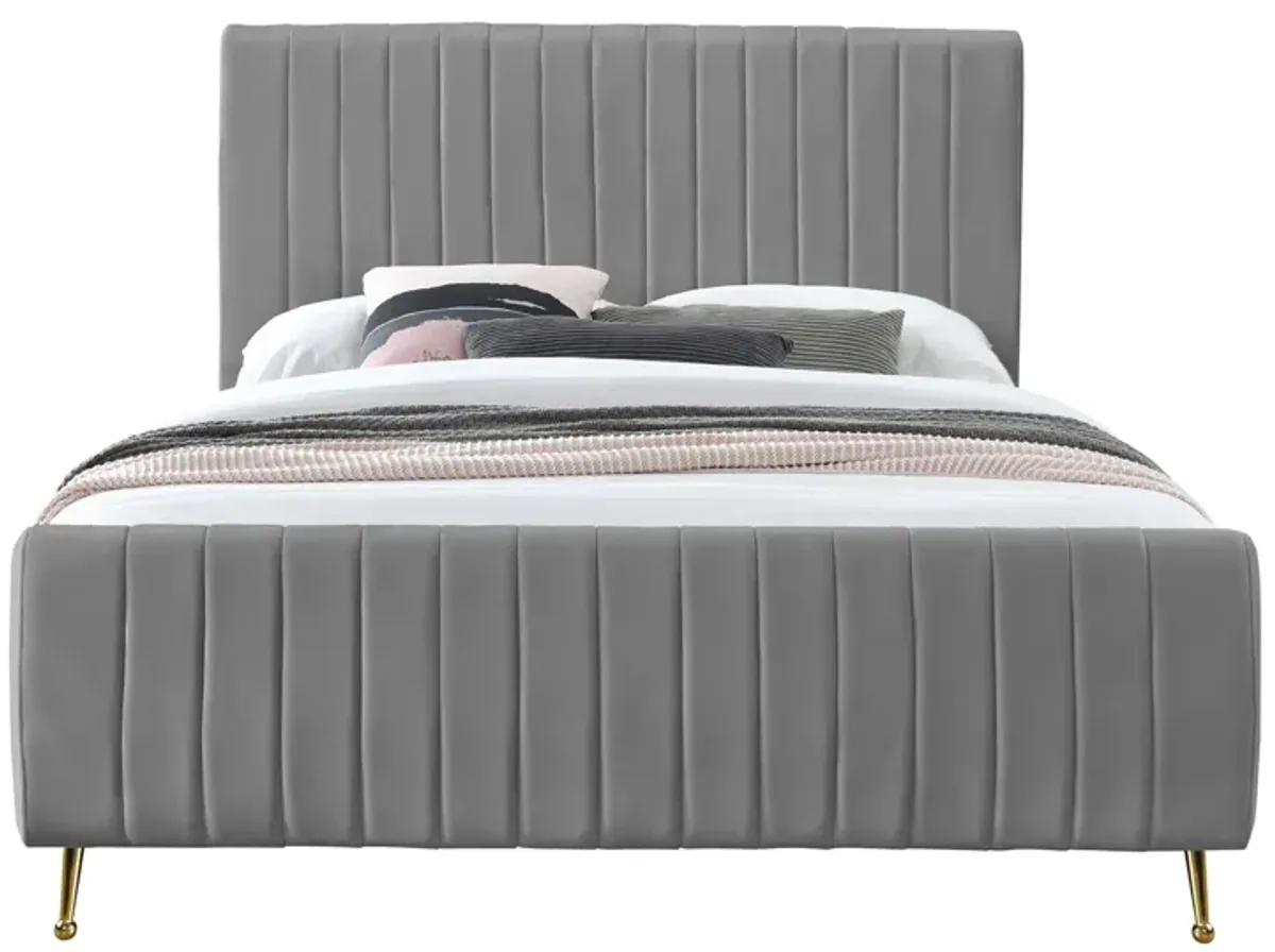 Zara Queen Bed in Gray by Meridian Furniture