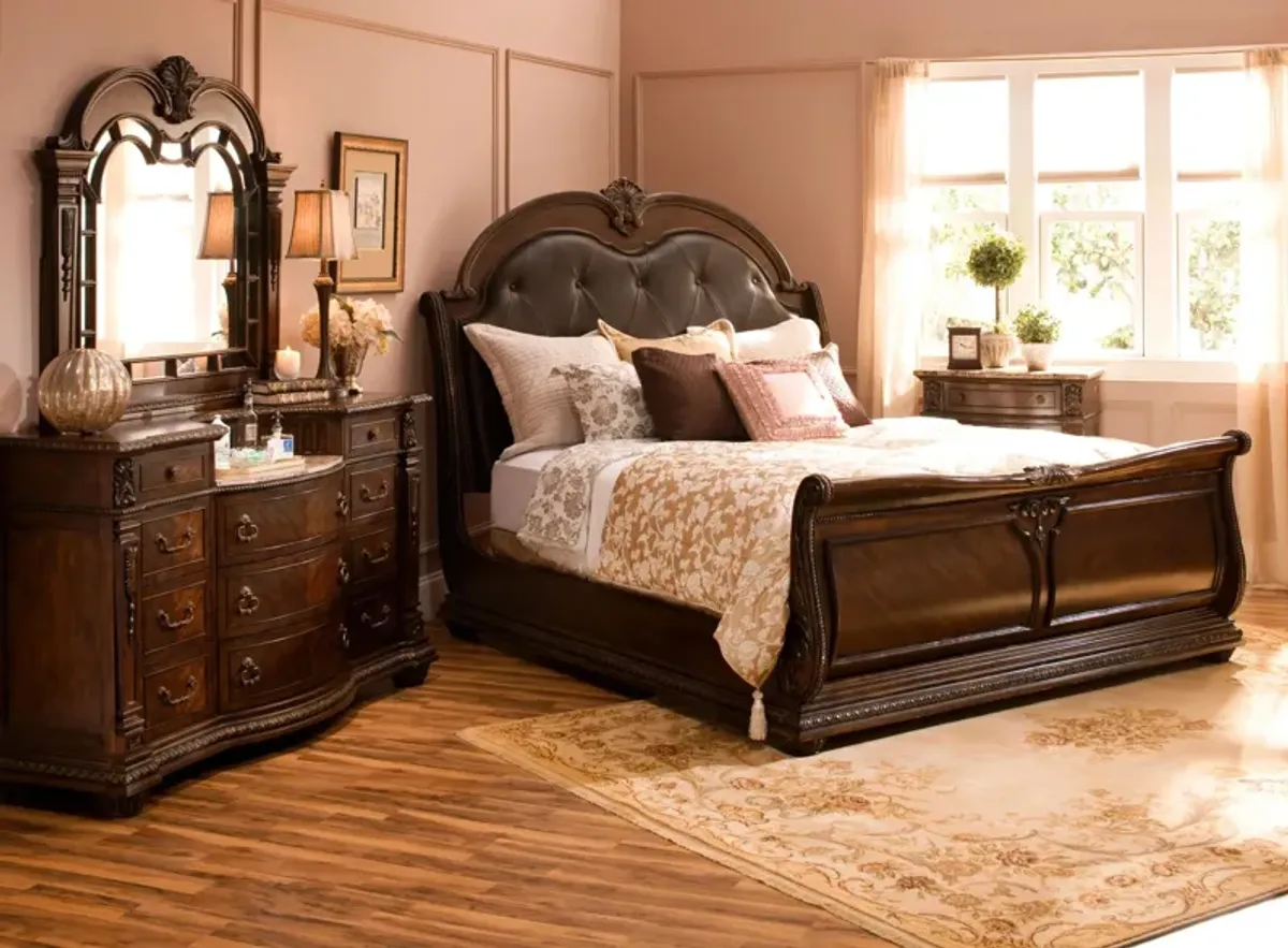 Wilshire 4-pc. Bedroom Set in Brown / Cherry by Davis Intl.