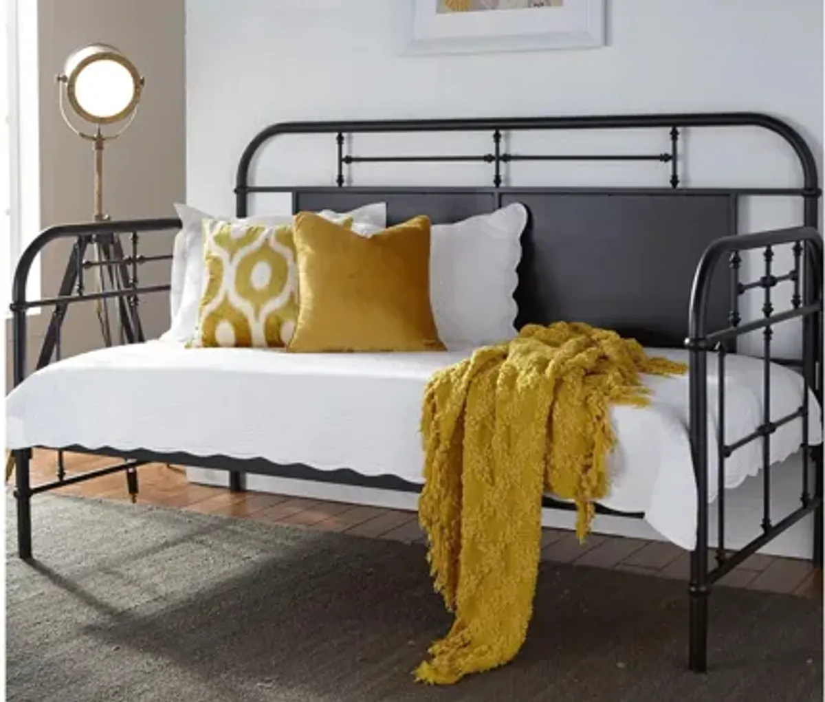 Vintage Series Twin Metal Day Bed