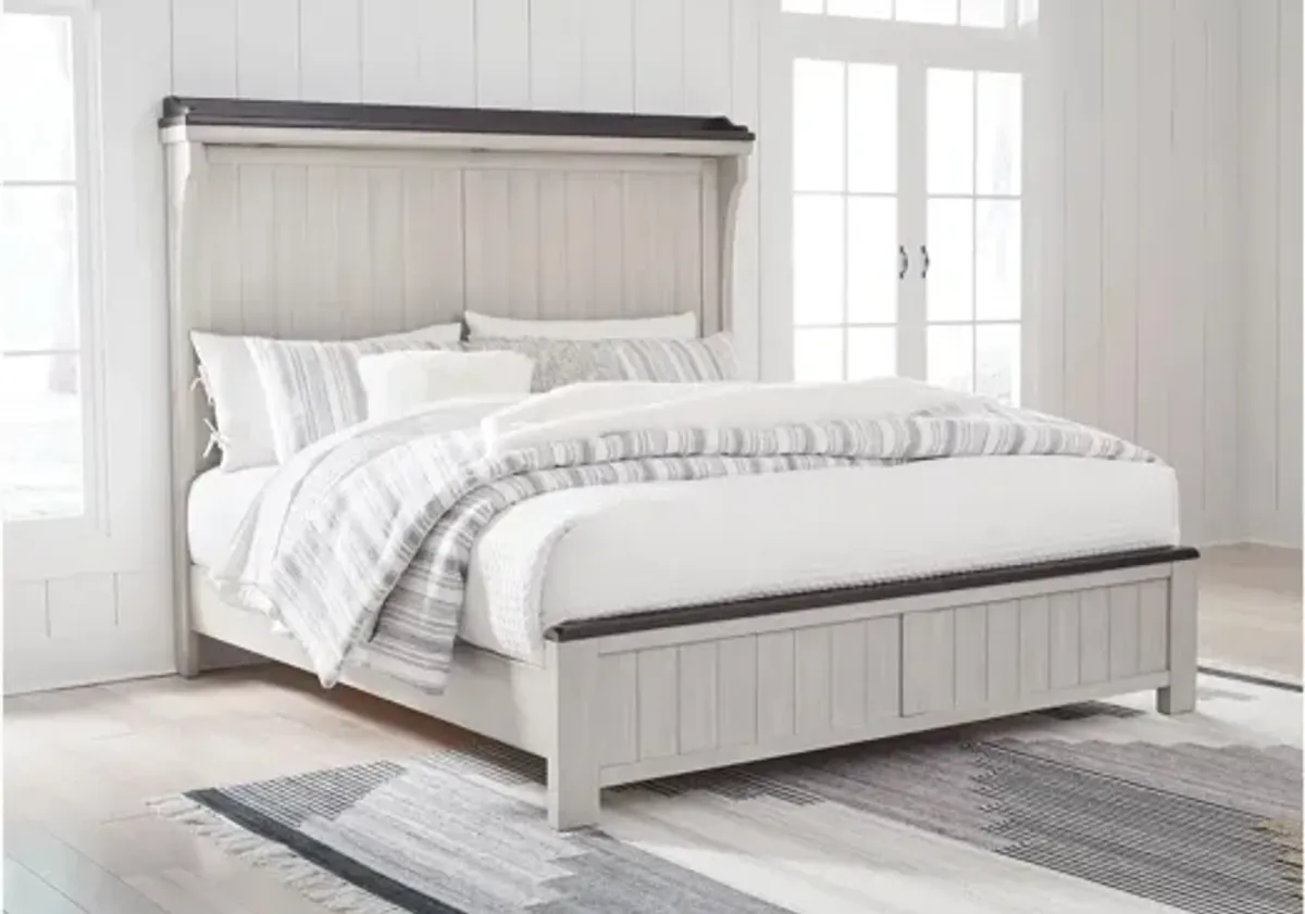 Darborn Panel Bed