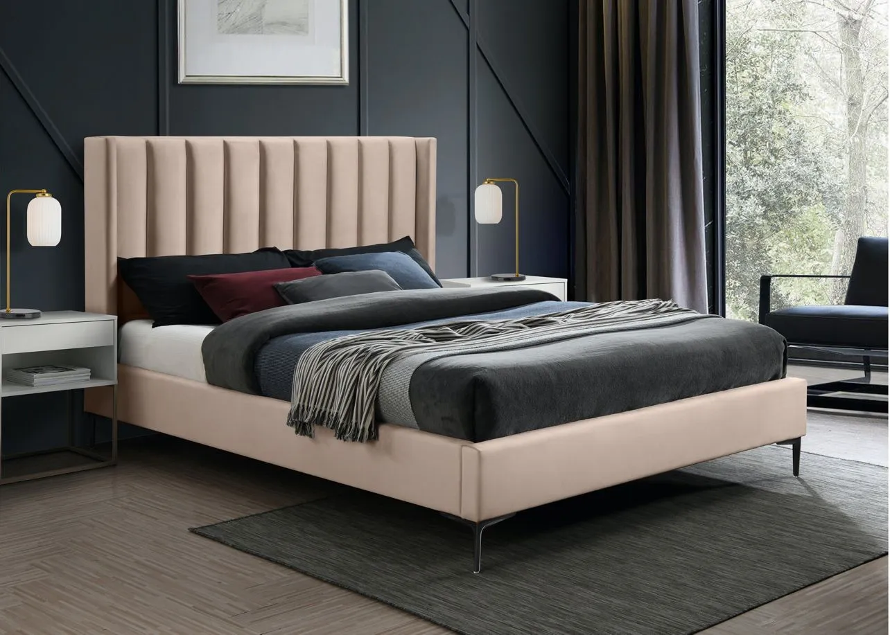 Nadia King Bed in Gray by Meridian Furniture