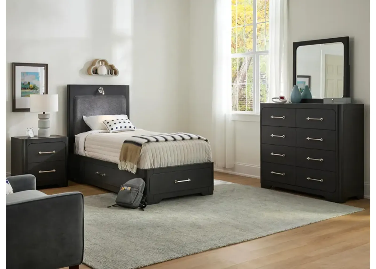 Palmer Lake 4-pc. Bedroom Set