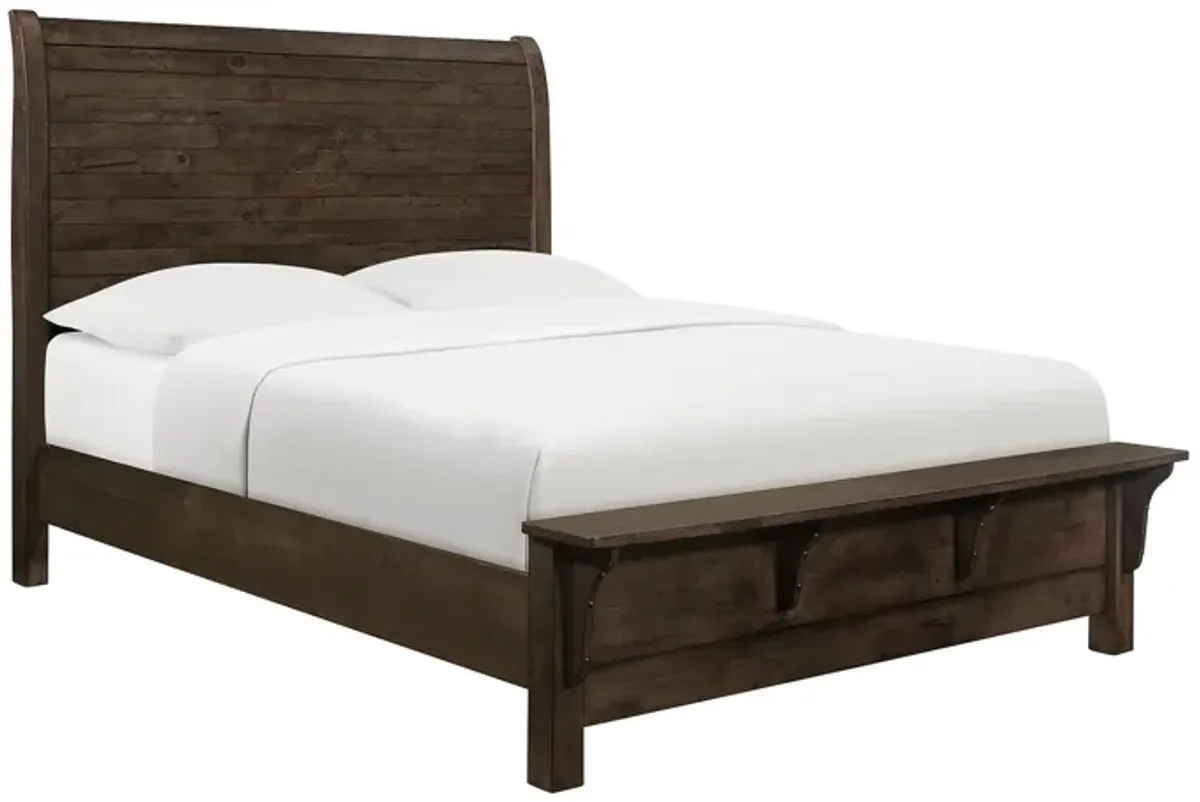 Ashton Hills Sleigh Bed with Bench Footboard