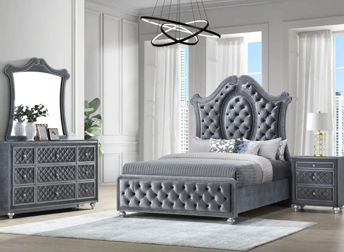 Cameo 4-pc Queen Bedroom Set in HS Silver by Crown Mark