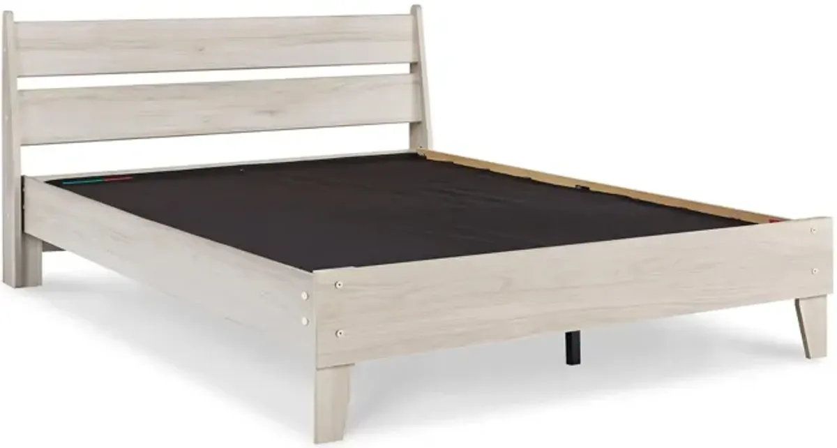 Socalle Panel Bed