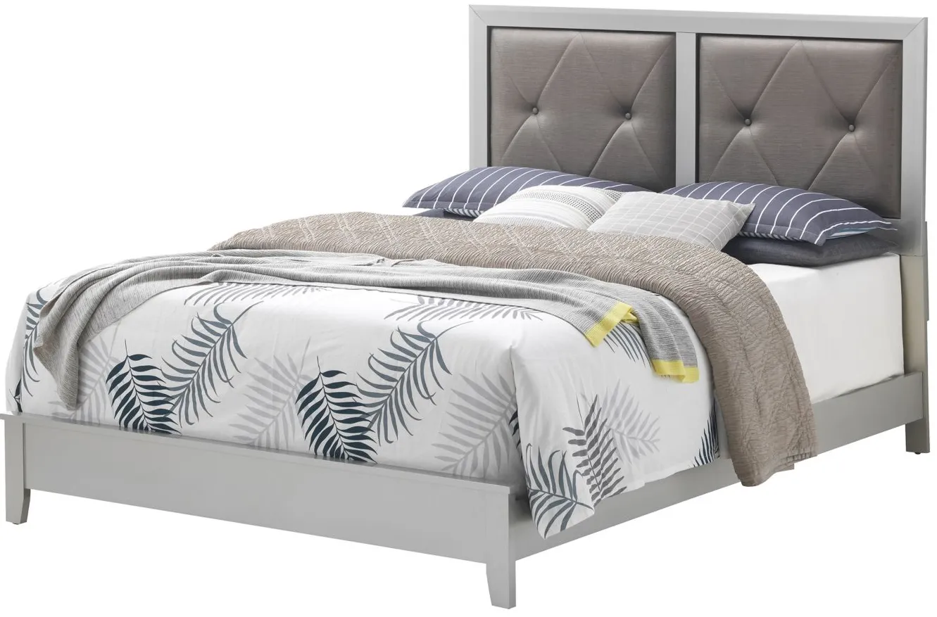 Primo 4-pc. Bedroom Set in Silver Champagne by Glory Furniture