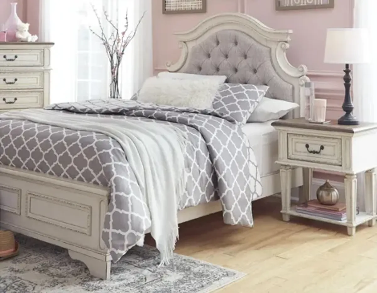 Libbie Upholstered Panel Bed