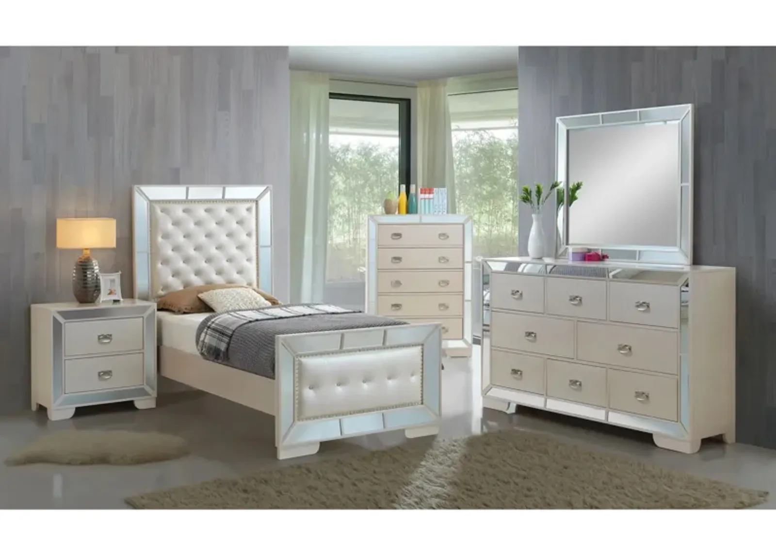 Hollywood Hills 4-pc. Upholstered Bedroom Set