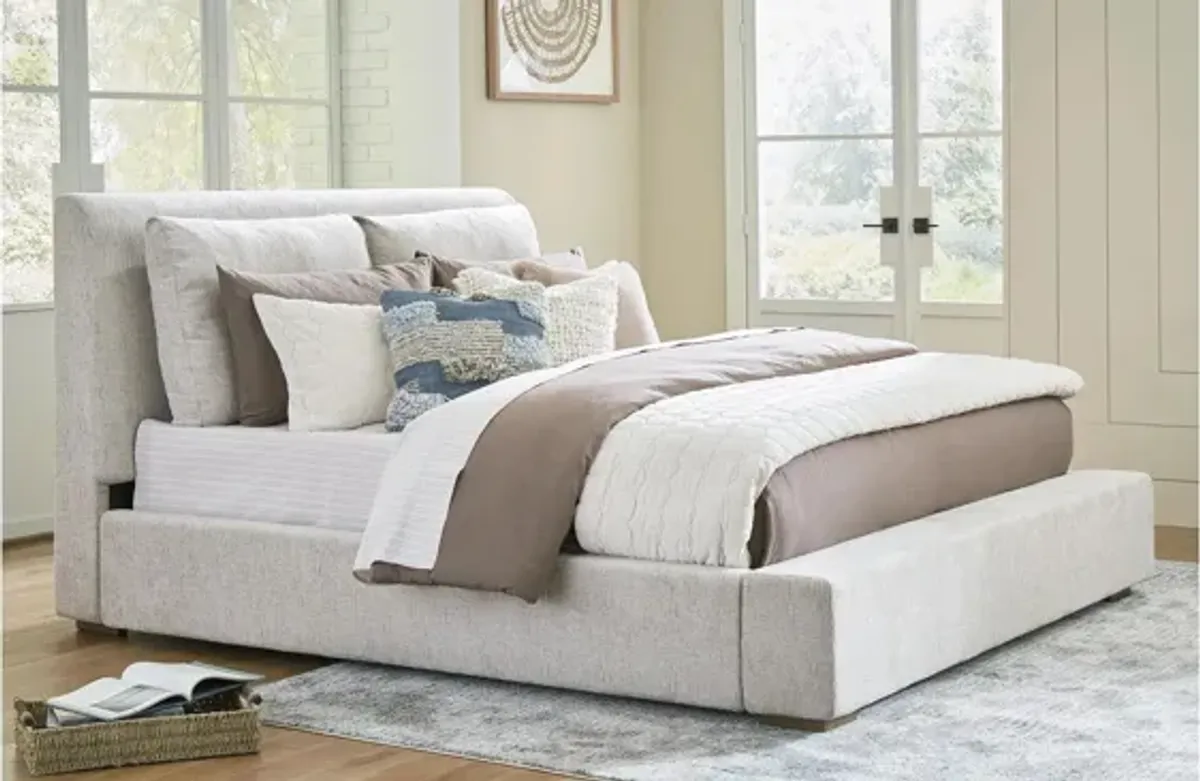 Cabalynn Upholstered Bed