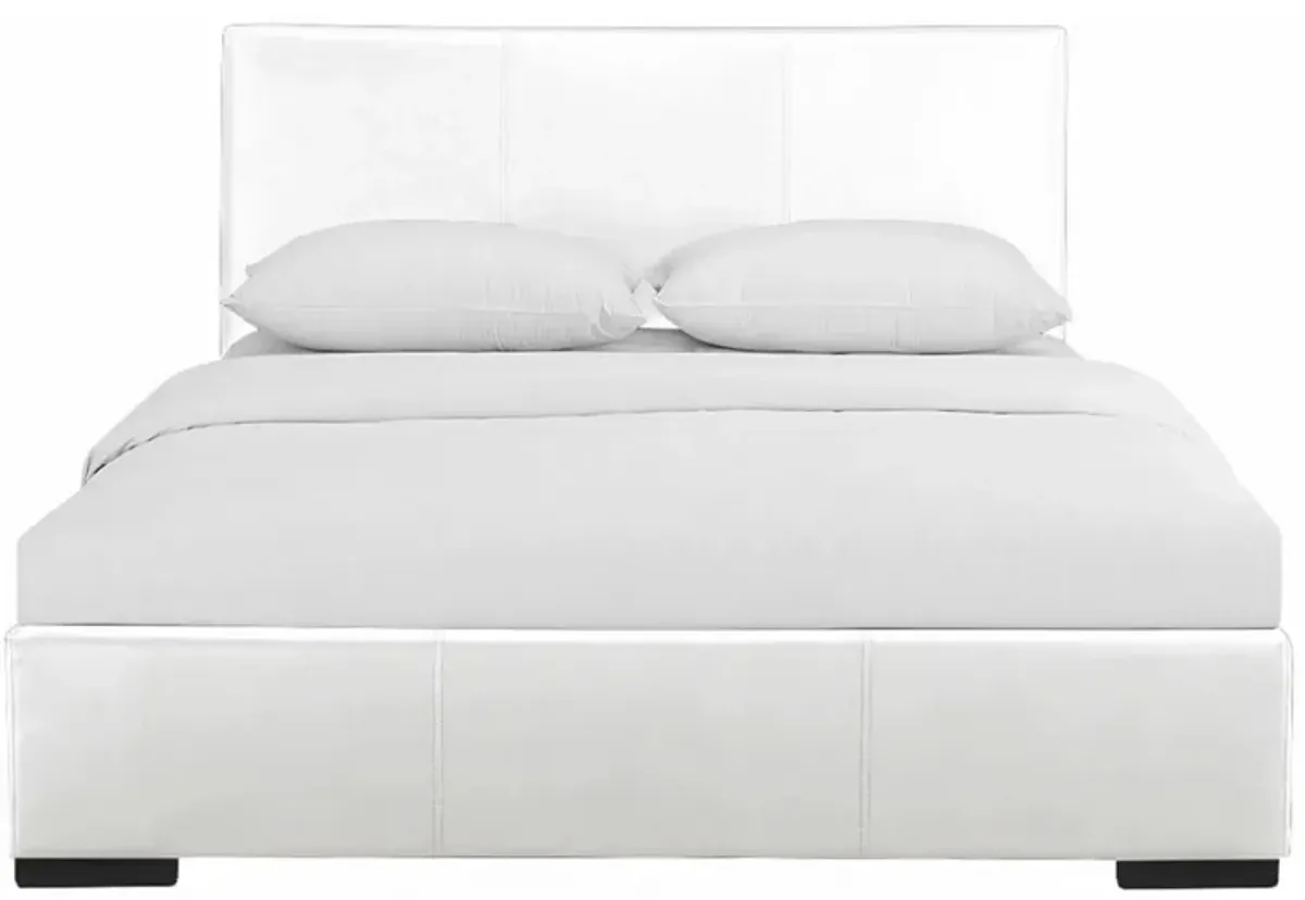 Hindes Platform Bed in White by CAMDEN ISLE