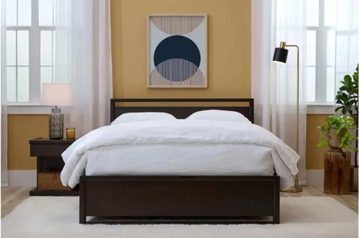 Aversa Platform Bed