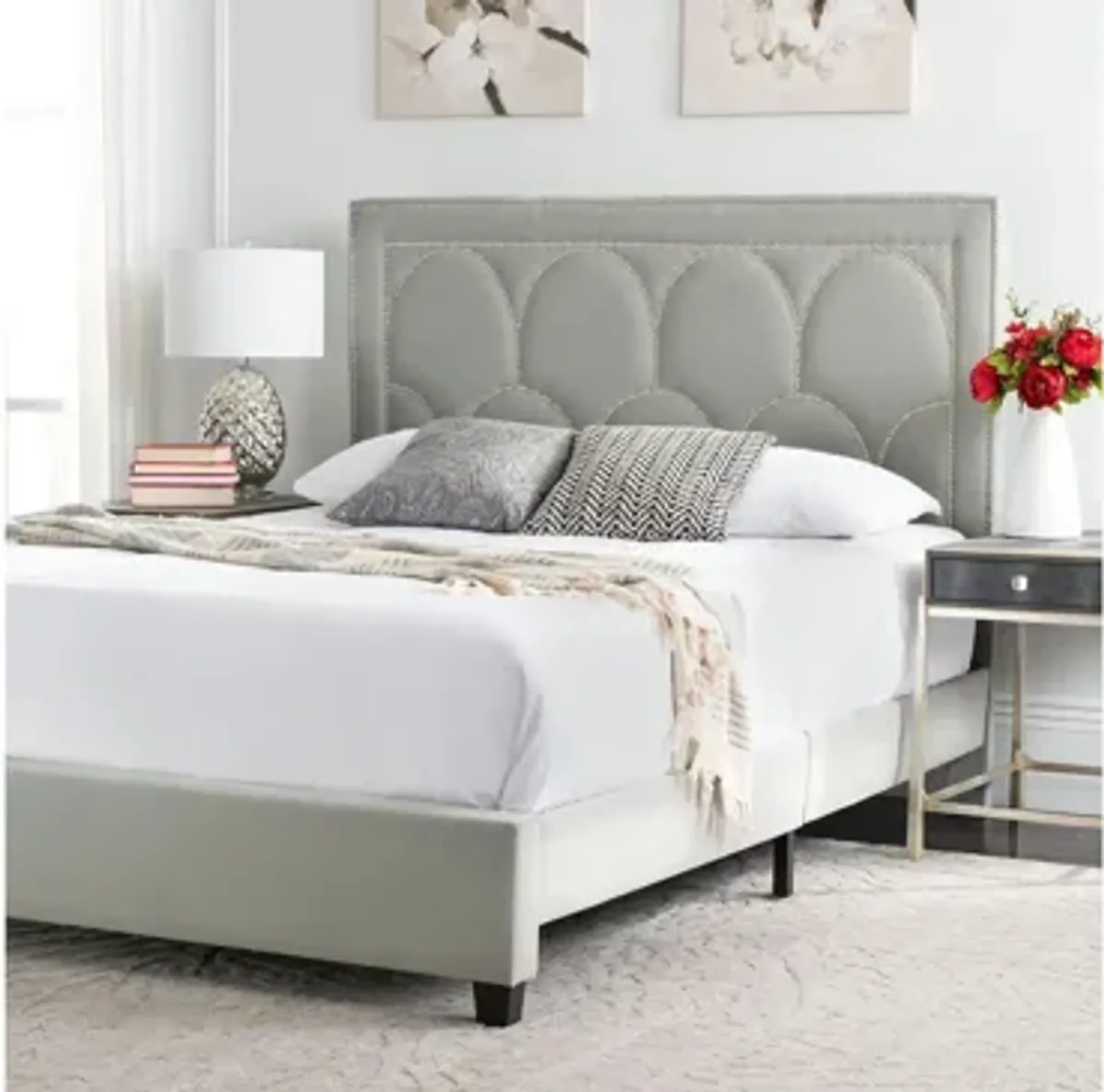 Solania Upholstered Bed