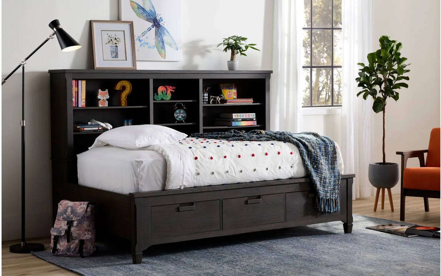 Harley Daybed in Charcoal by Bellanest