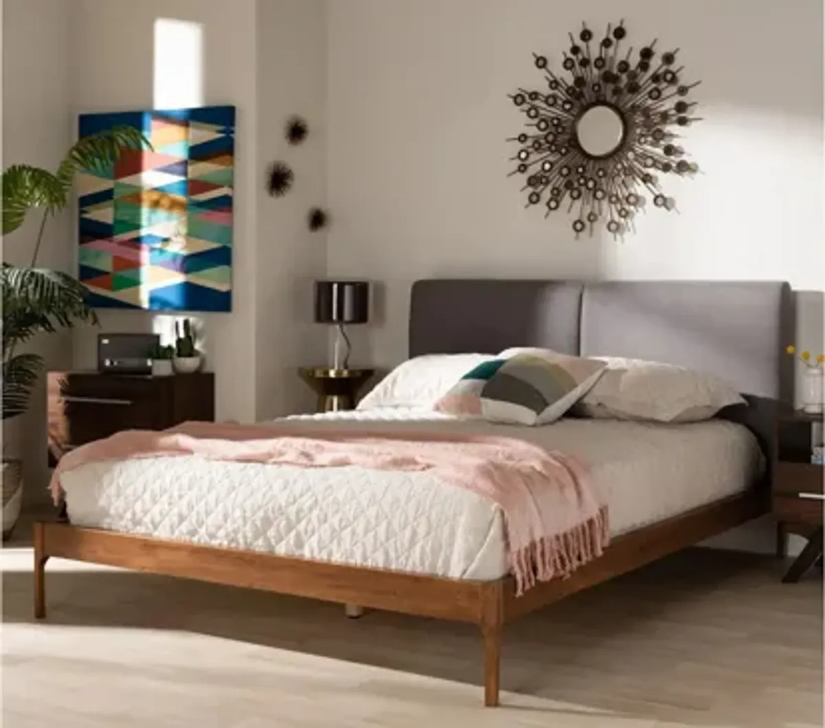 Aveneil Mid-Century King Size Platform Bed