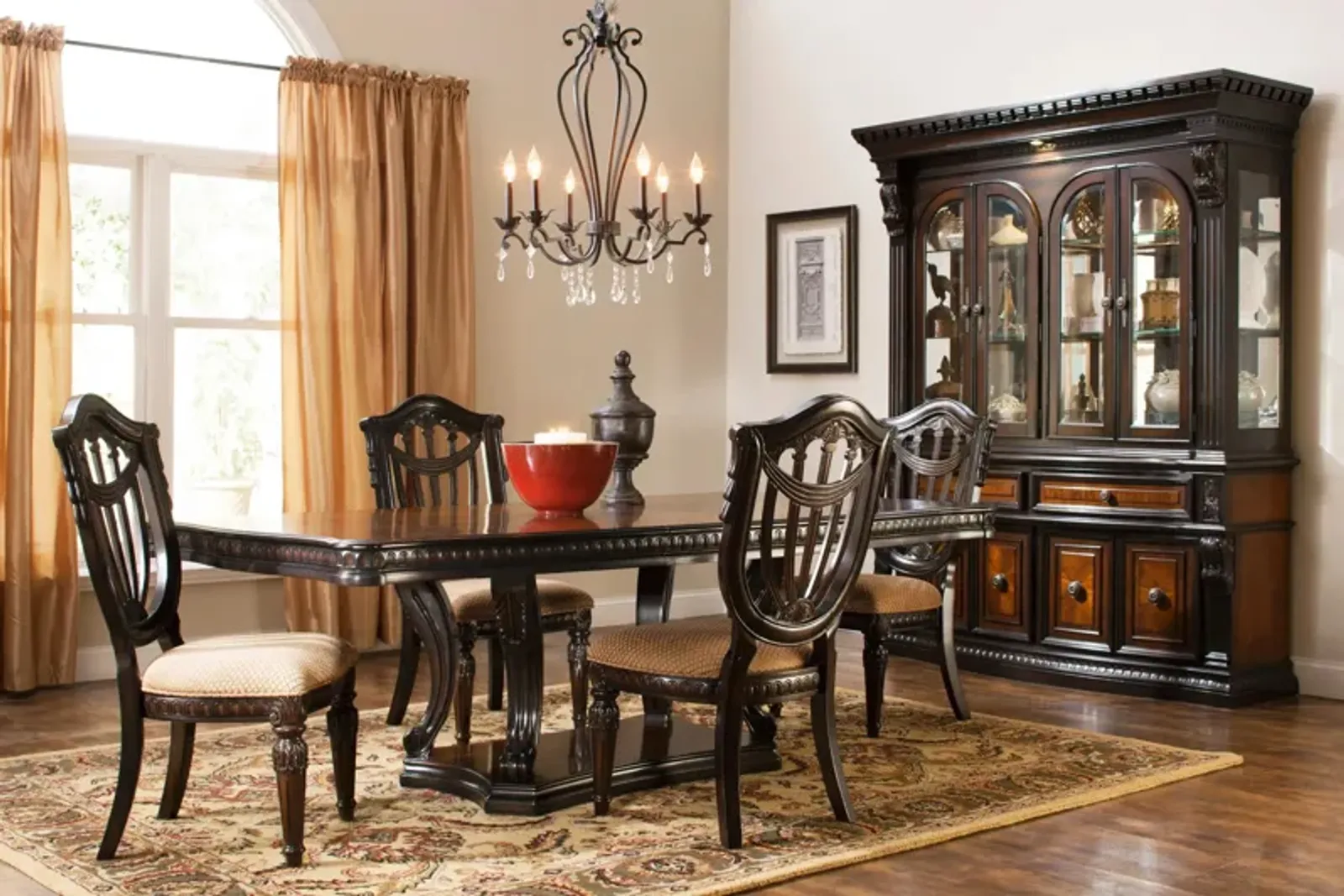 Bradford Heights 5-pc. Dining Set