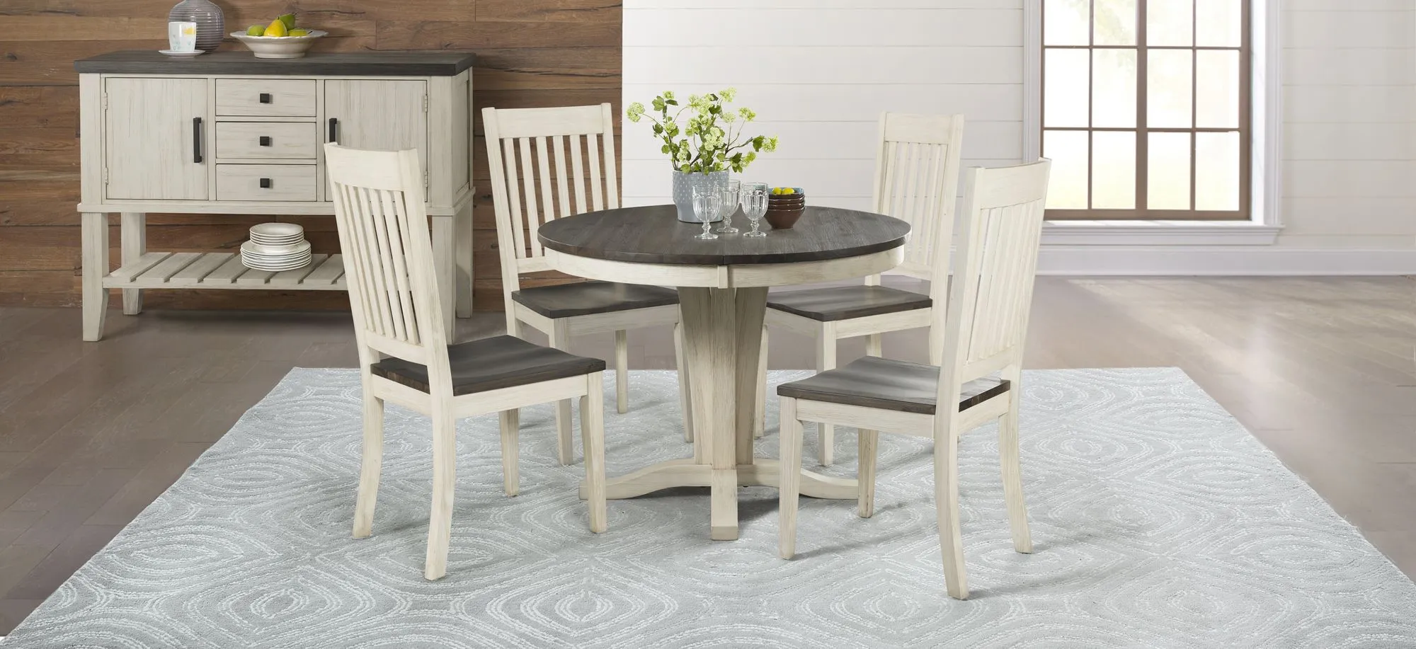 Huron Round Single Leaf Dining Table