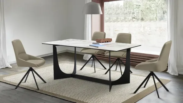 Esme Maverick 5-pc. Dining Set