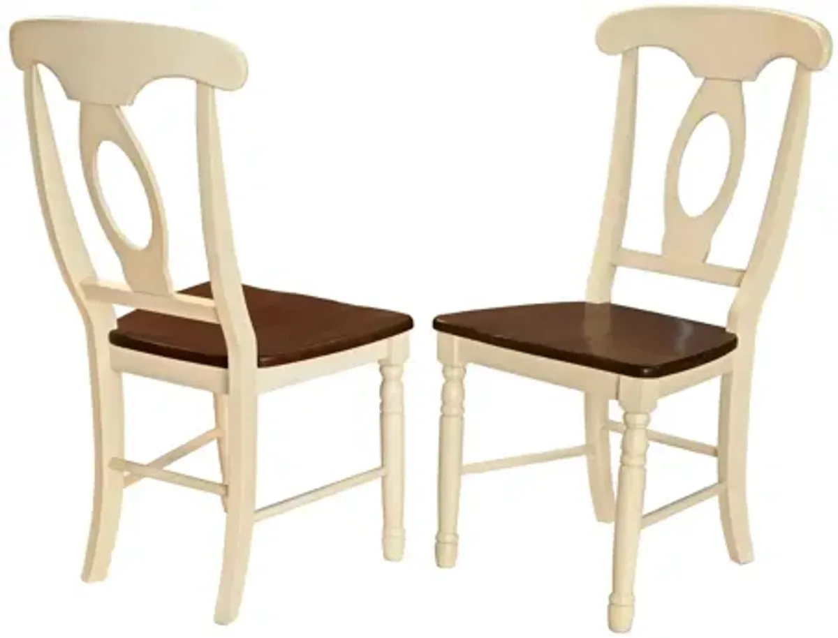 British Isles 3-pc. Round Double Drop-Leaf Napoleon Dining Set