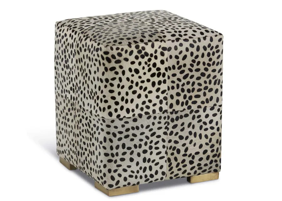 Ondrea Ottoman