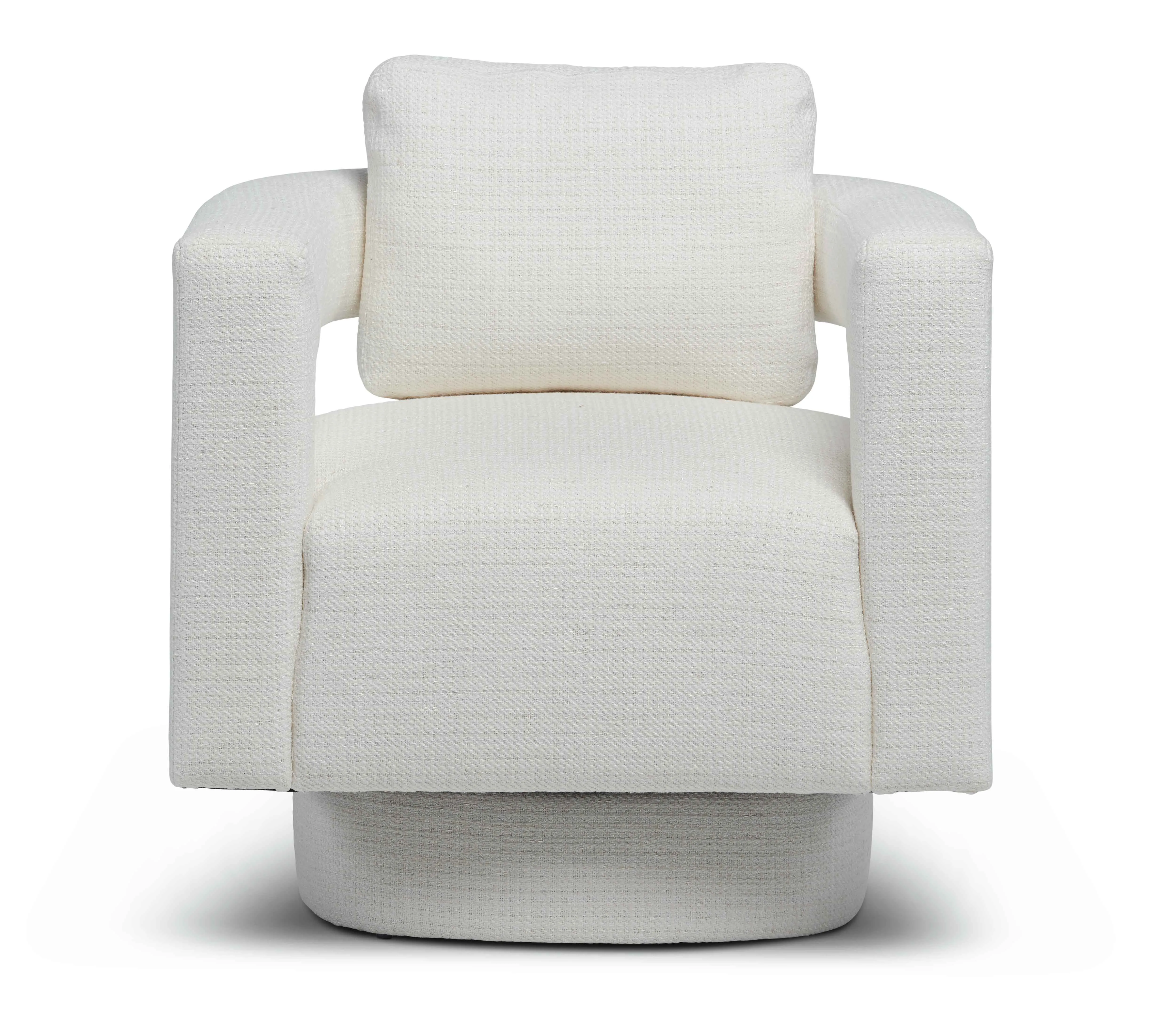 Modena Classic Swivel Chair