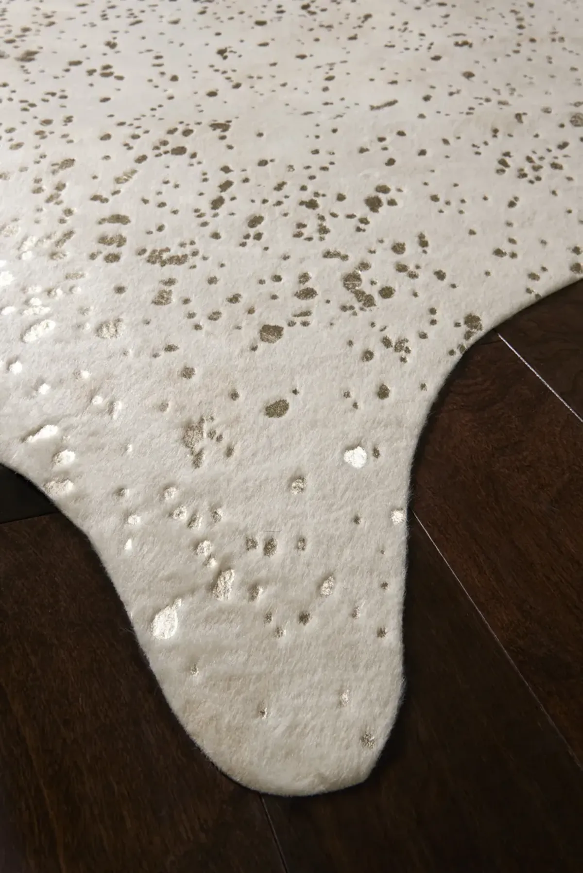 6'2" X 8' Bryce Ivory/Champagne Rug