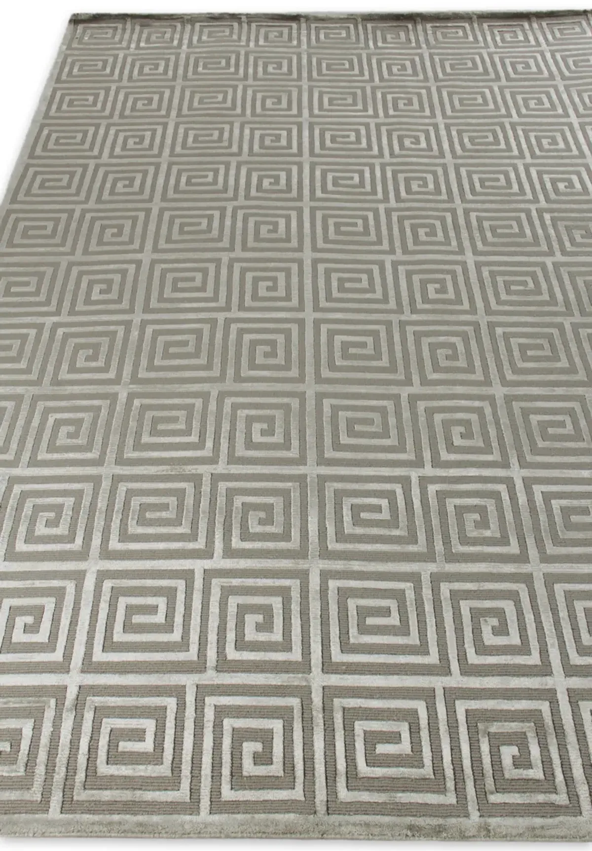 8' X 10' Silver Hand Knotted Rug