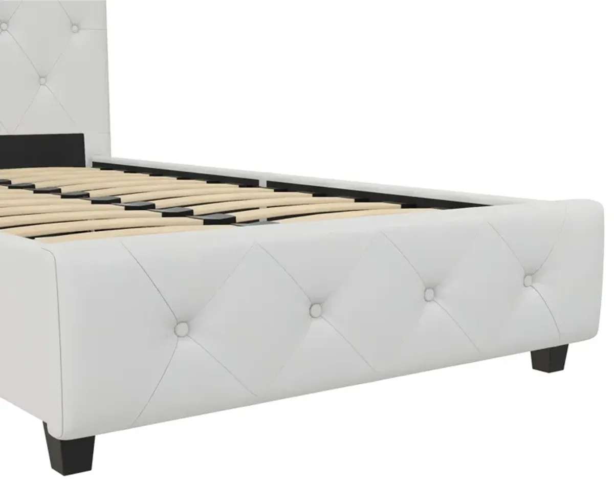 Dakota Upholstered Platform Bed With Diamond Button Tufted Heaboard