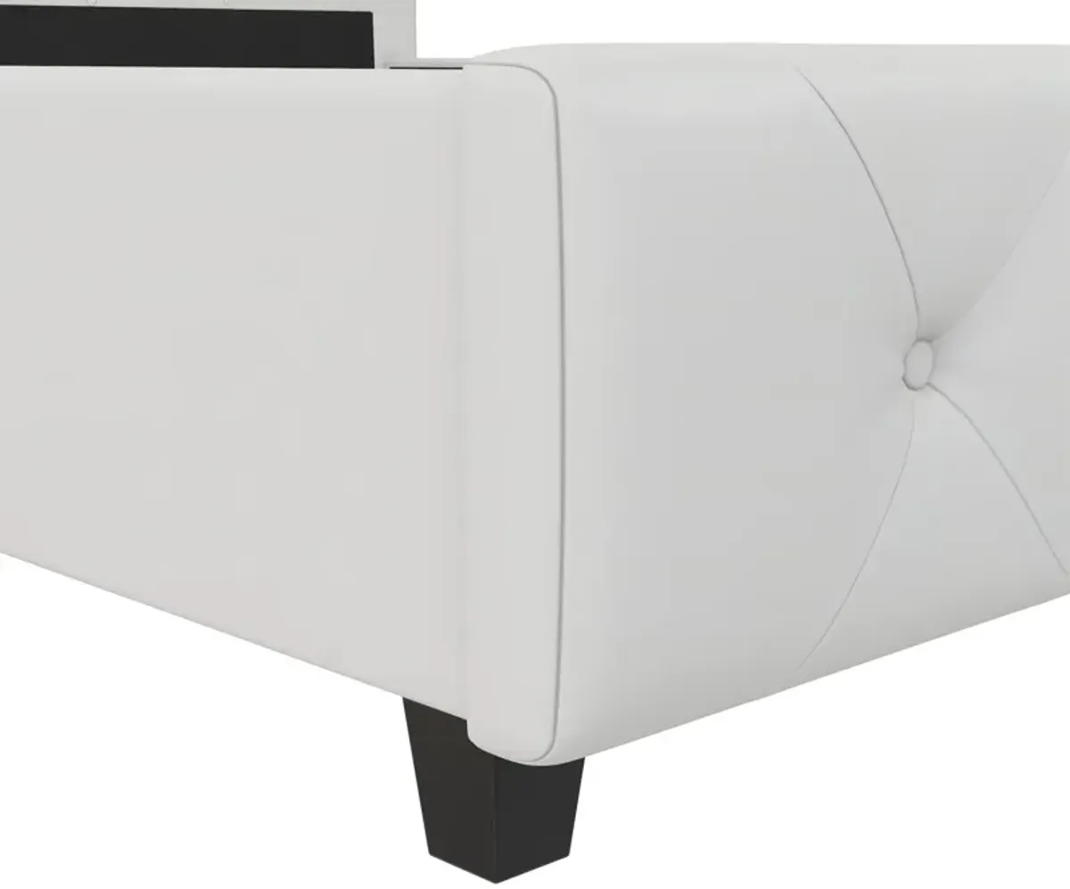 Dakota Upholstered Platform Bed With Diamond Button Tufted Heaboard