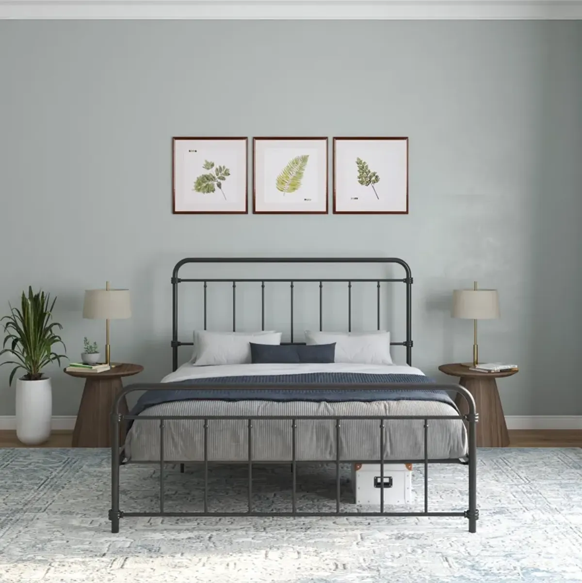 Wallace Spindle Metal Bed with Elegant Curves and Slats